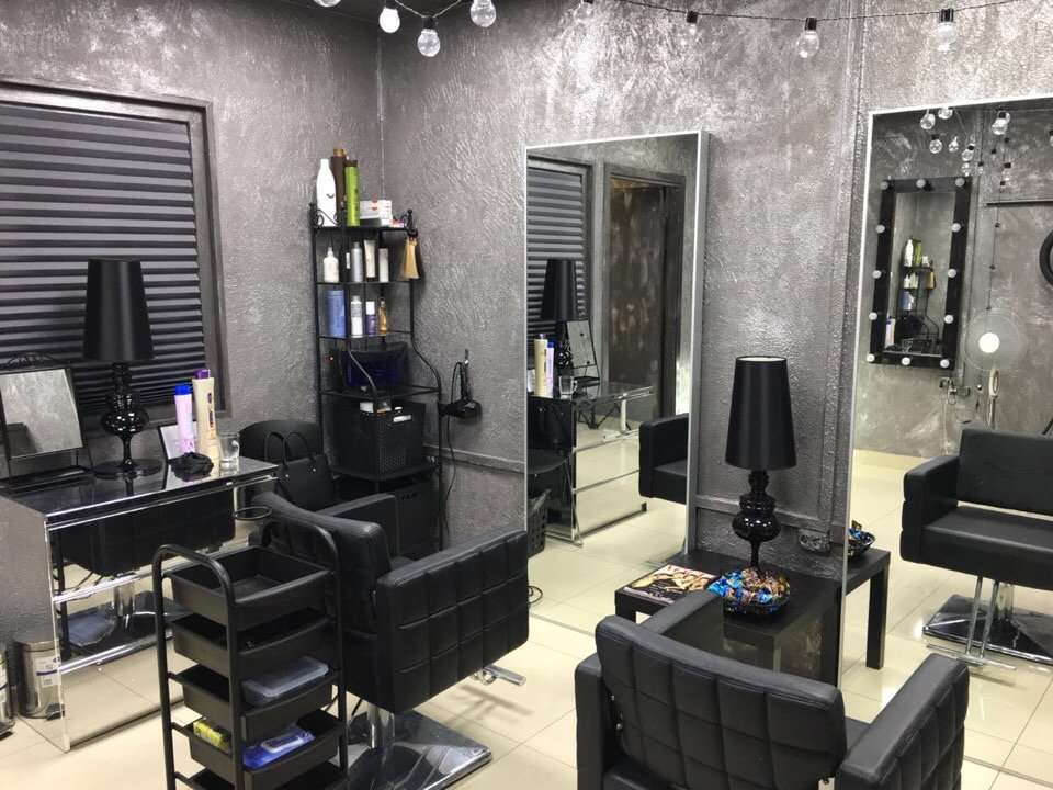 Салон красоты Nikki Hair Studio.