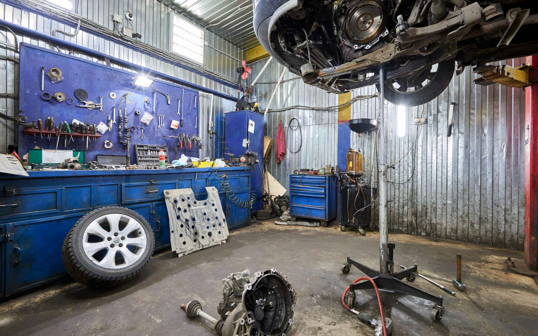 Сто жданы. СТО формула автосервис. СТО автосервис вид. Автосервис на большой Пороховской. Возле автомастерской.